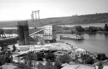Цементный завод для строительства ДнепроГЭС-2.