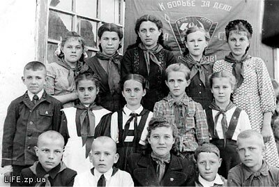1949 год. Совет пионерской дружины имени Матросова школы №17 (Первомайский поселок, улица Энгельса)