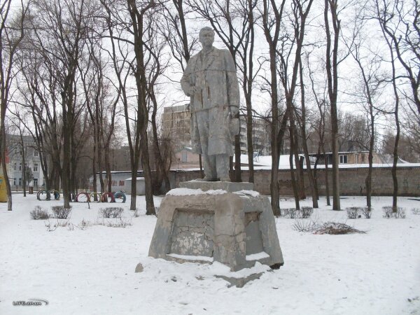 Памятник Горькому, Павло-Кичкас