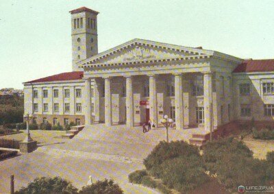 Фармацевтический институт, 1960 год (60-е годы)