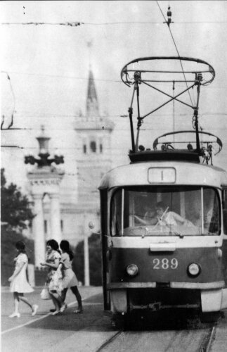 Трамвай на проспекте Ленина, 1982 год