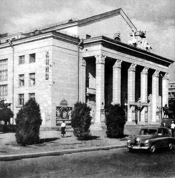 Концертный зал имени Глинки и кинотеатр Родина. 1961 год.