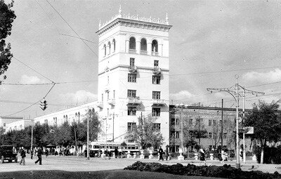 1950 год. 6-й поселок (перекресток проспекта Ленина и проспекта Металлургов (тогда Сталина).