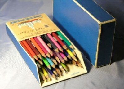 Набор цветных карандашей из СССР
