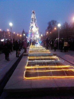 Новогодняя ёлка на Бульваре Шевченко