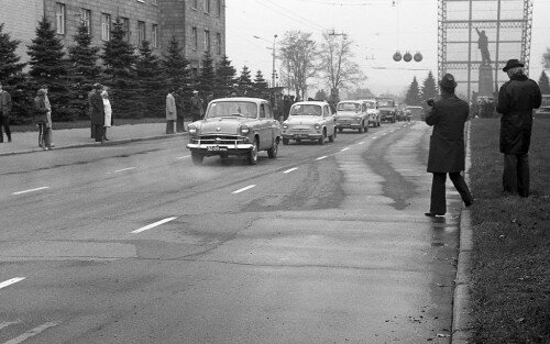 Парад автомобилей, 1977 год
