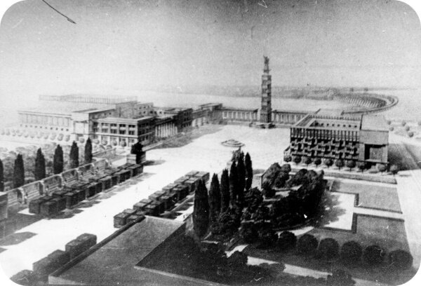 Проект площади Ленина: здесь планировали возвести Дворец культуры и музей Днепростроя.