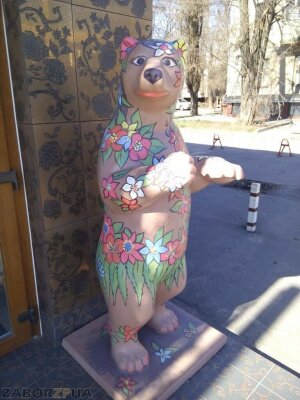 Весенняя медведица на бульваре Шевченко