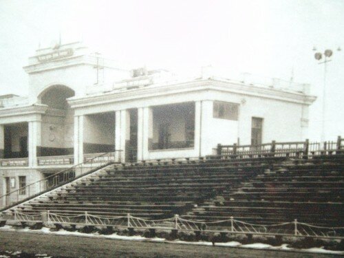 Трибуна центрального стадиона «Металлург», 1950-е годы