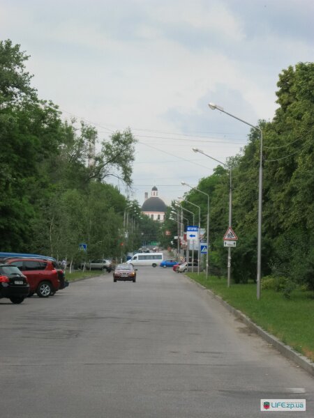 Улица Якова Новицкого в Запорожье