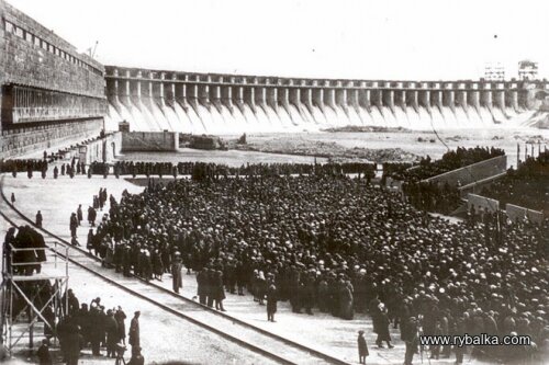 Торжественный митинг в часть открытия ДнепроГЭС, 1932 год