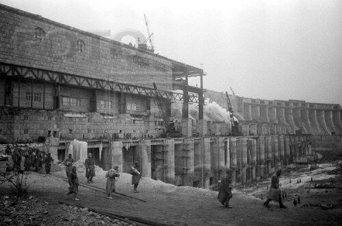 Восстановление ДнепроГЭС после войны (кадры 1946-1947 годов)