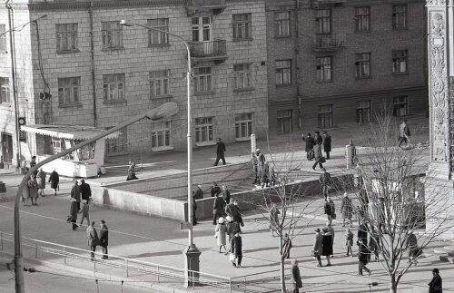 Открытие подземного перехода в 1975 году по улице Сталеваров (Проспект Ленина)
